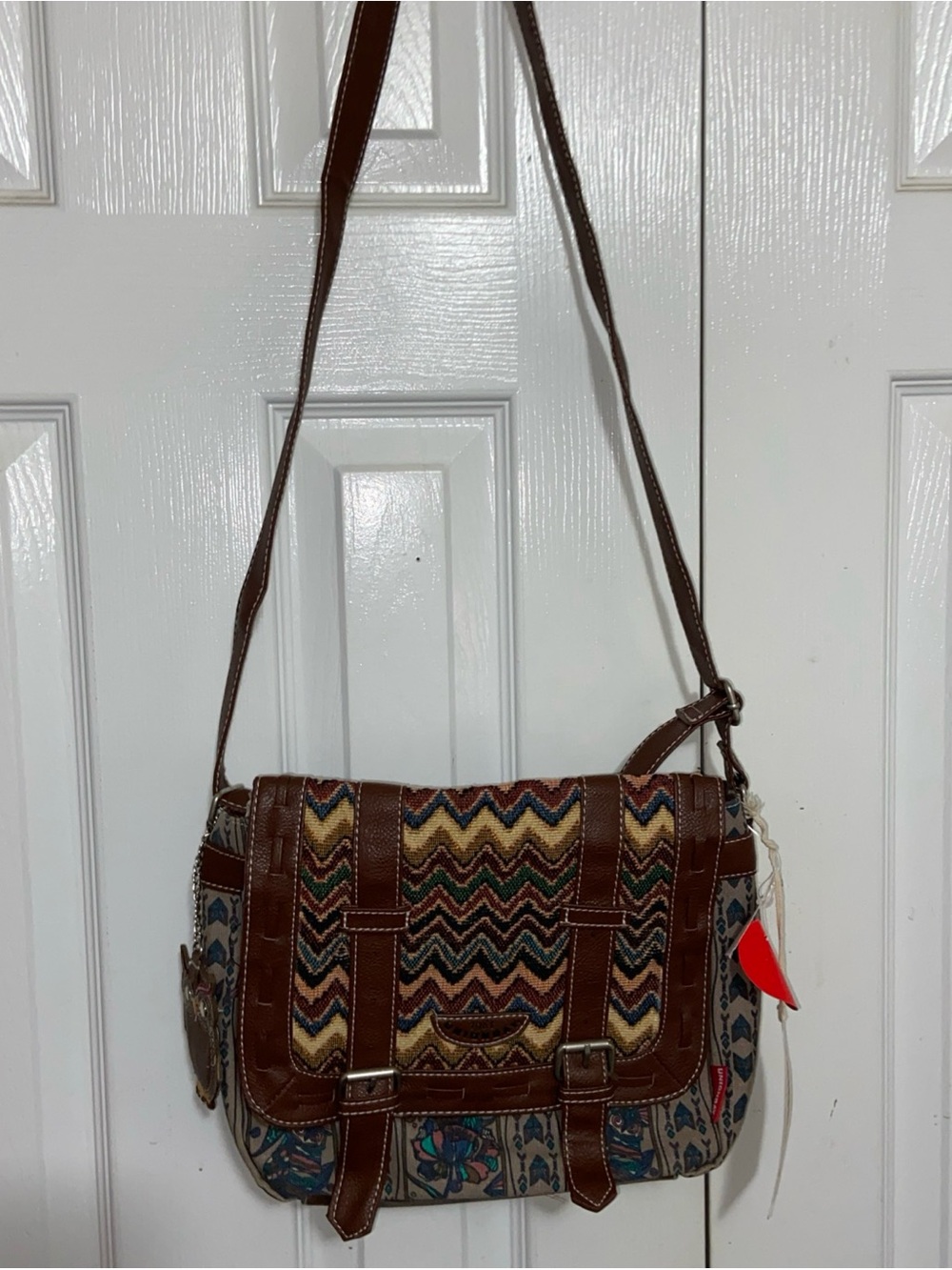 UNIONBAY Brown Multicolor Chevron & Floral Crossbody Bag